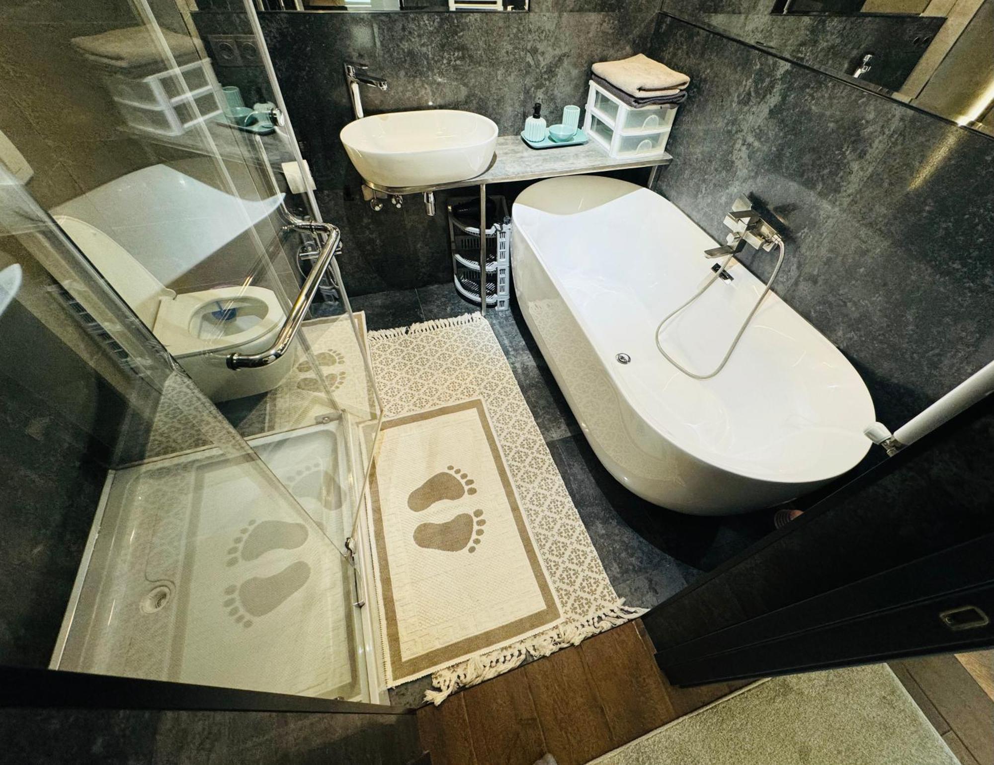 Rentnow Modern Lux Apartment In Centre Kişinev Dış mekan fotoğraf